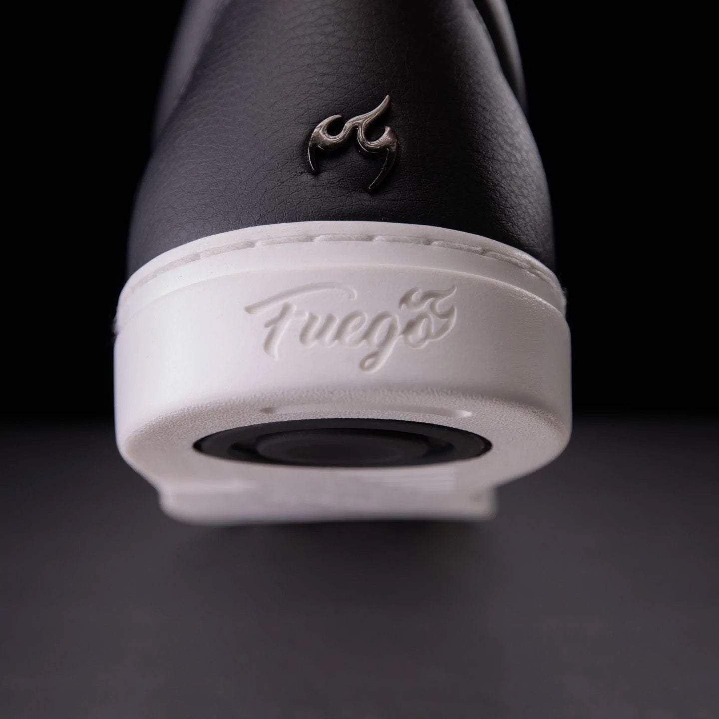 Fuego Unisex Low-Top Dance Sneakers Black