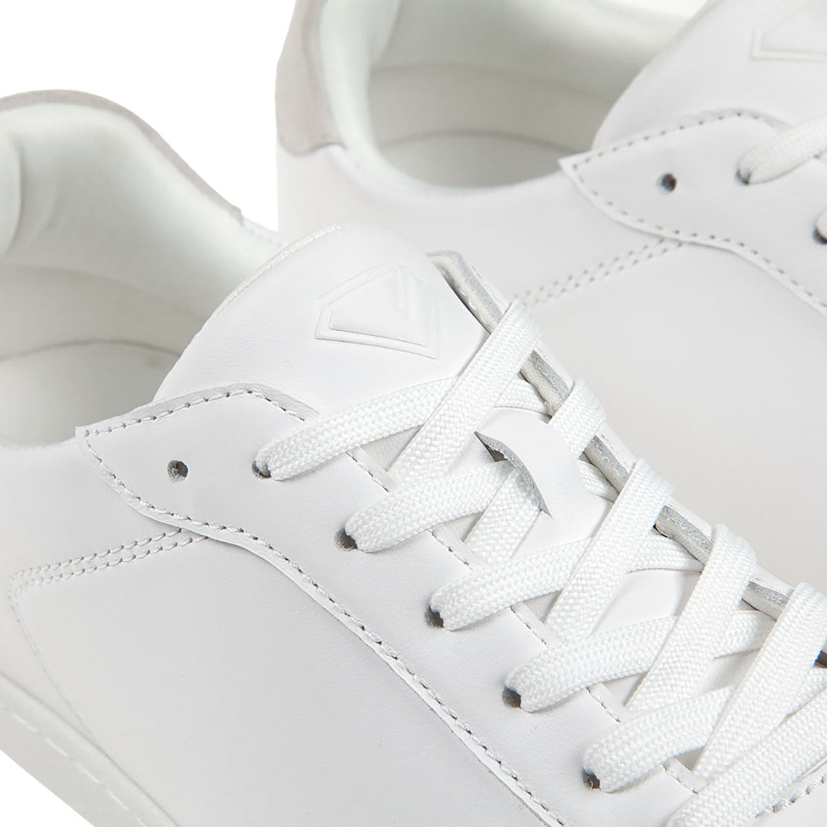 Diamant Unisex Low-Top Dance Sneakers VIBE